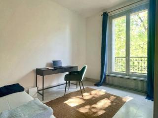 GUSTAVE - Charming Eiffel Tower Appartement - - París - 2