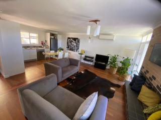 Nelson Cottage - relaxed retro, modern and original - 7