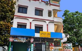 SPOT ON Sri Sai Lohith Lodge Near Secunderabad Railway Station - Haiderabad - 9