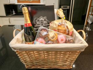 The Old Post Office - Pet Friendly Group Stays in Holmfirth - Holmfirth - 4