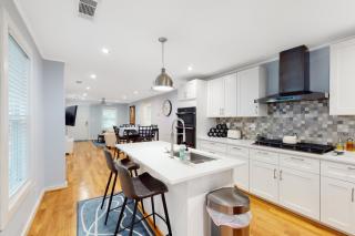 Parkside Charmer - Atlanta - 2