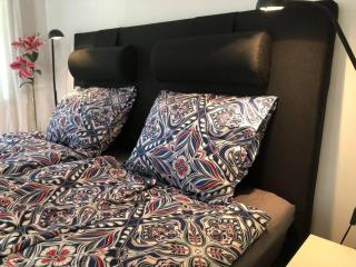 Lilla huset med stor trädgårdstomt nära golf och hav - 7