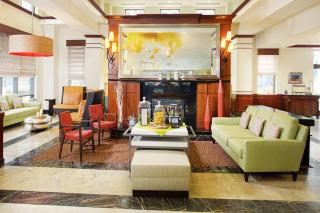 Hilton Garden Inn Virginia Beach Town Center - Virginia Beach - 4