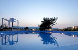 Simona Stone House - 1