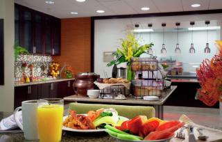 Hilton Garden Inn Seattle/Bothell - Bothell - 4