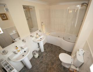 Clan Cottages Luxury Thatched Retreat near Oban - 4