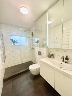Spacious Home in the Suburbs - Hafnarfjördur - 2