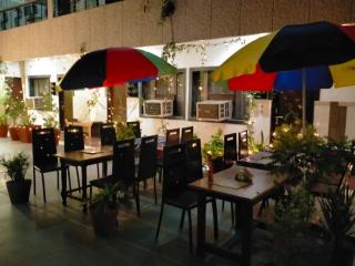 Hotel Sidhartha Walking Distance From TajMahal - Agra - 3