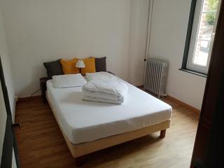 LES PIEDS DANS L'EAU - 4