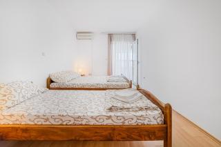 Doria Apartments - 1