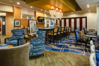 Hampton Inn and Suites Columbus, MS - Columbus - 6