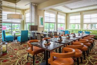 Hilton Garden Inn Bettendorf/ Quad Cities - Bettendorf - 2