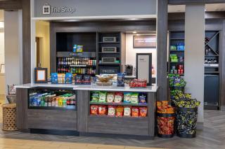 Hilton Garden Inn Roanoke - Roanoke - 2