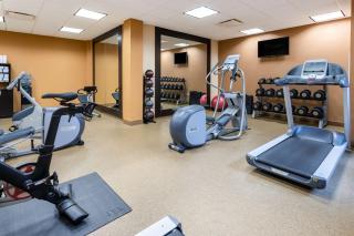 Hilton Garden Inn Roanoke - Roanoke - 1