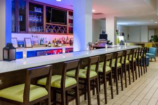 Hilton Garden Inn Roanoke - Roanoke - 4