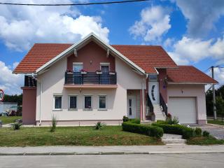 Apartman Swans - Otočac - 1