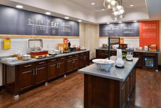 Hampton Inn and Suites Hutto - Hutto - 6