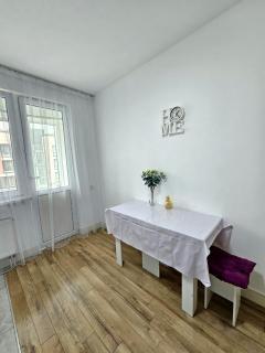 153 Красивые Апартаменты ЖК Абая 130 - Almaty - 3