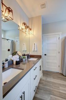 Queen Tide Cottage - Ocean Shores - 1