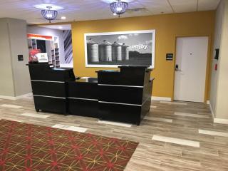 Hampton Inn McPherson - 6