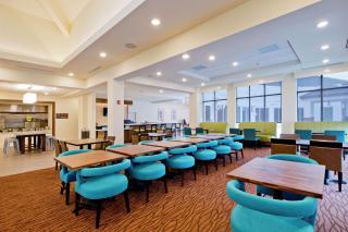 Hilton Garden Inn Martinsburg - Martinsburg - 2