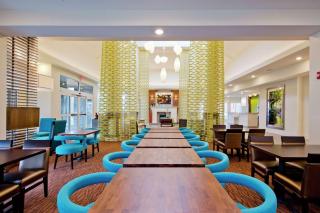 Hilton Garden Inn Martinsburg - Martinsburg - 1
