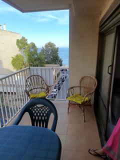 precioso apartamento en la playa de los locos - Torrevieja - 2