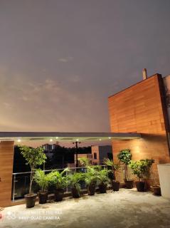 Hotel Silk Inn Luxury At No Cost - Lucknow - 4