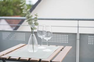 Design-Apartment - Küche - Balkon - Tiefgarage - 3