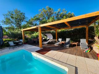 Domaine à l'Aise - Piscine chauffée - Plaissan - 4