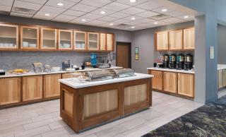 Homewood Suites By Hilton Topeka - Topeka - 1