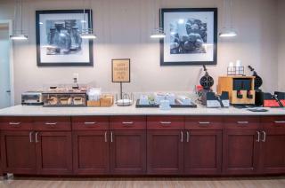 Hampton Inn Opelousas - 1
