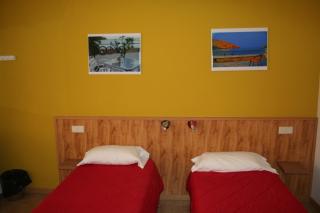 Hostal Juventus - Portbou - 9
