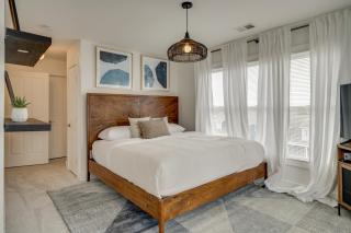 Skyline Views From Shelby with Wifi, fully furnished, pet friendly & in unit laundry - 9