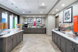 Hampton Inn & Suites Glenarden/Washington DC - Largo - 3