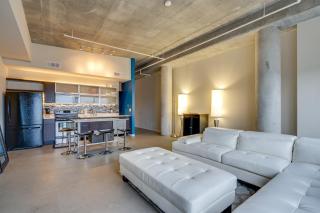 Top Floor City Living 1BR Condo 30 day min with rooftop deck - 0