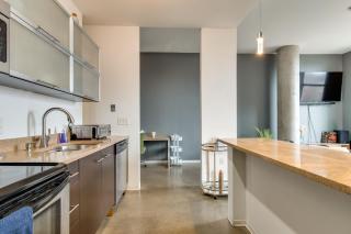 Longterm Stay Just Across the River from Downtown- fully equipped for long term stay - 3
