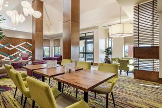 Hilton Garden Inn Edmond/Oklahoma City North - Edmond - 1