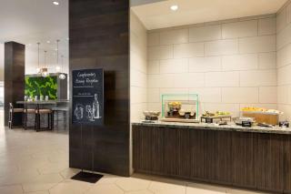 Embassy Suites By Hilton San Antonio Landmark - San Antonio - 3
