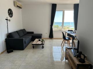 First Line On The Beach Cosy Sea Paradise Apartments - Kavarna - 5