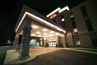 Hampton Inn & Suites Forest City - Forest City - 9