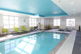 Hampton Inn & Suites Lafayette - 2