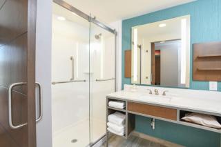 Hilton Garden Inn Cincinnati Midtown - Cincinnati - 7