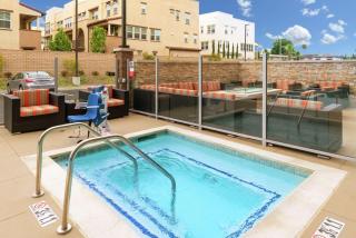 Hampton Inn & Suites Buena Park - Buena Park - 1
