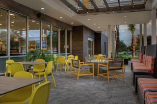 Home2 Suites by Hilton Lakeland South Polk Parkway - Lakeland - 1