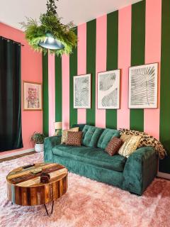Dreaming With Dolly - Luxe Stay Near Broadway - Nashville - 8
