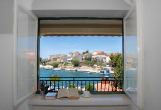 Beachfront Apartment Nikol - Žaborić - 8