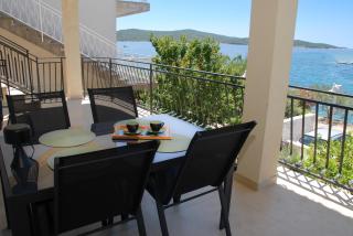 Beachfront Apartment Nikol - Žaborić - 4