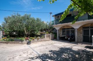 Apartments with parking space Sveti Filip i Jakov, Biograd - 21221 - 2