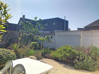 Jolie maison à 400m de la plage, proche centre-ville, avec terrasse et wifi gratuit - FR-1-361-55 - Donville-les-Bains - 8